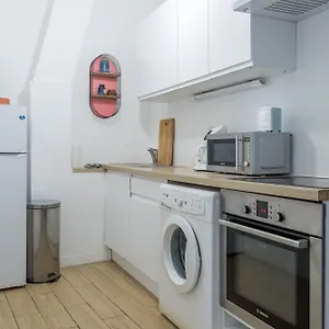 https://charmant-t2-haussmanien-centre-ville.fr-provencehotel.com