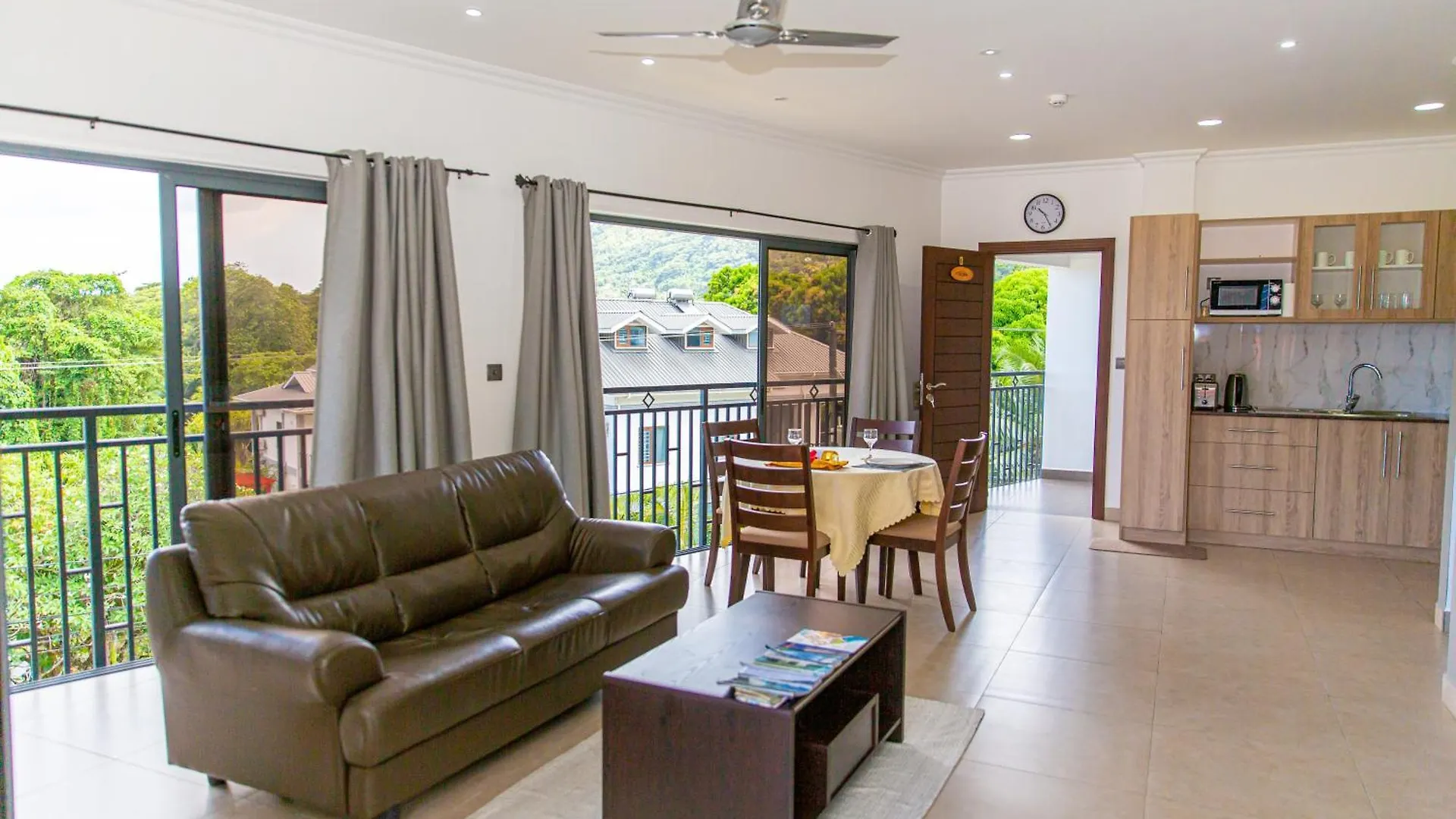 B Holiday Apartments Beau Vallon  0*, Beau Vallon (Mahe) Seychelles