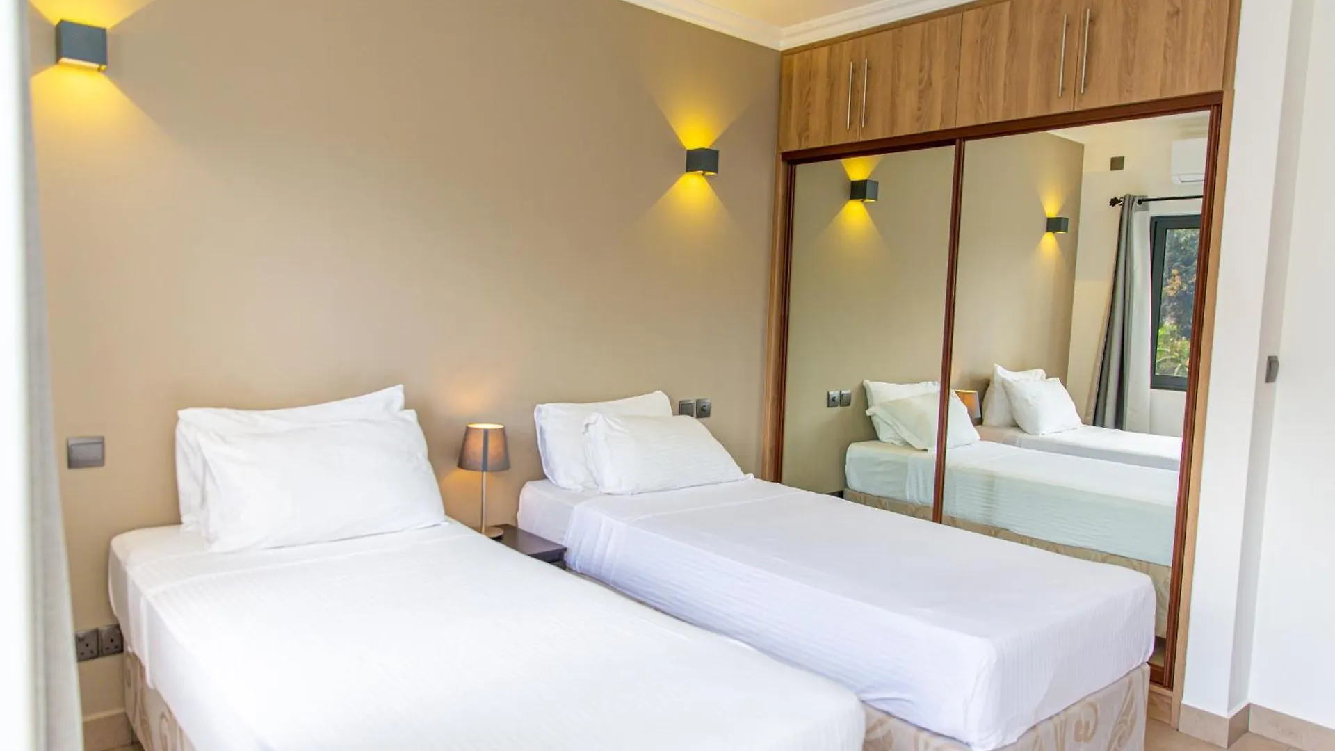 B Holiday Apartments Beau Vallon  Seychelles